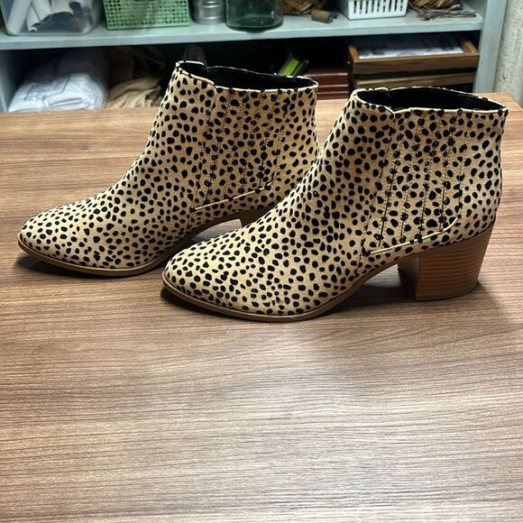 Brand new leopard print booties - Picture 3 of 7